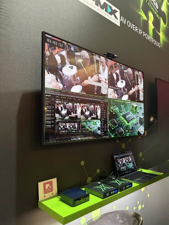 PlexusAV Multiviewer